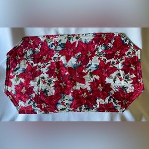 EUC Beautiful Reversible Set of 4 Placemats Poinsettia one side Birds on other